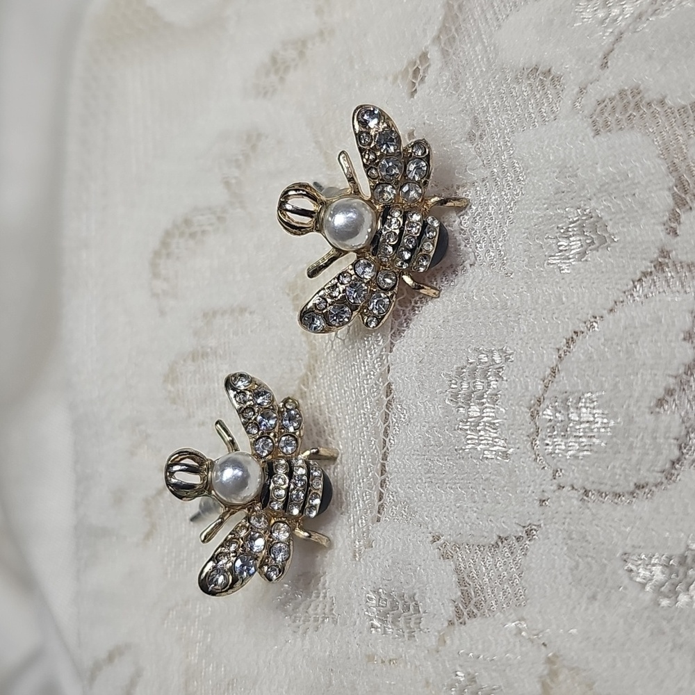 Juicy Couture Bee Earrings